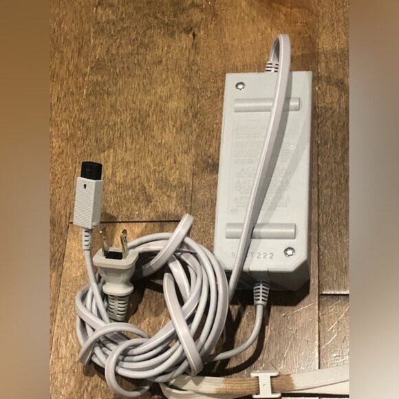 Nintendo Wii RVL-001 Gamecube Comp. w/Monster TRUX Arenas (W4)(B) - Picture 4 of 8